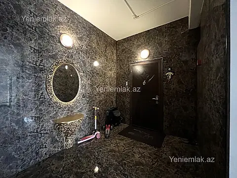 Satılır 5 otaqlı yeni tikili 200 m²