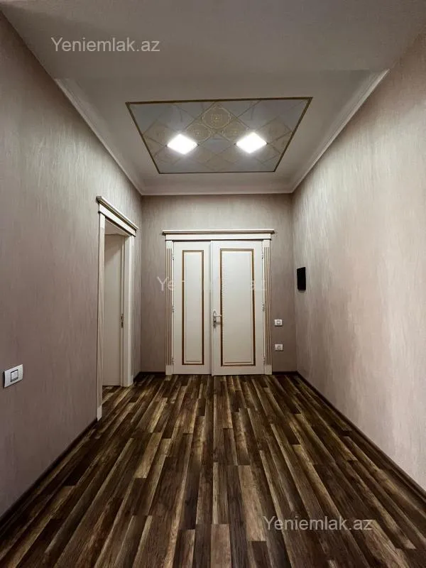Satılır 7 otaqlı həyət evi 500 m²