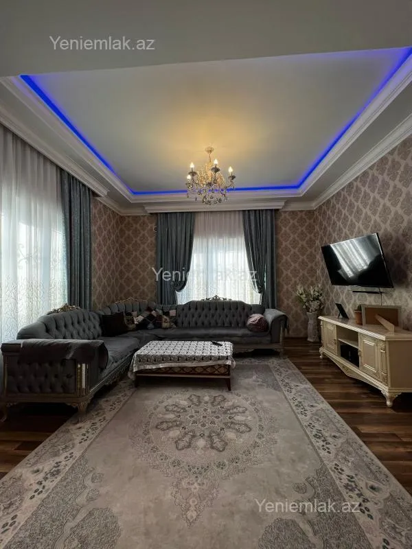 Satılır 7 otaqlı həyət evi 500 m²