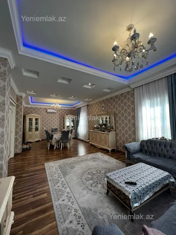 Satılır 7 otaqlı həyət evi 500 m²