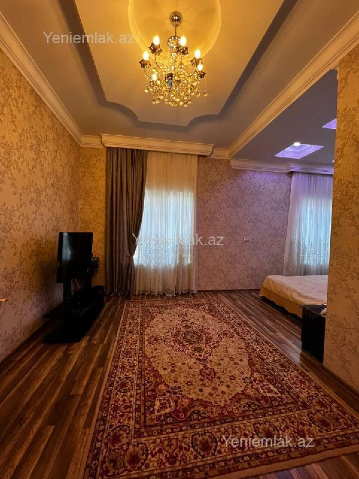 Satılır 7 otaqlı həyət evi 500 m²