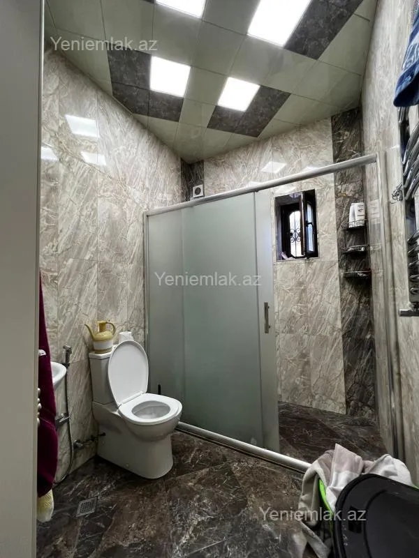 Satılır 7 otaqlı həyət evi 500 m²