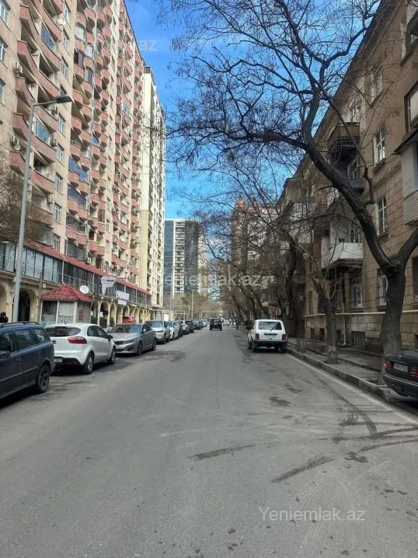 Satılır 4 otaqlı yeni tikili 174 m²