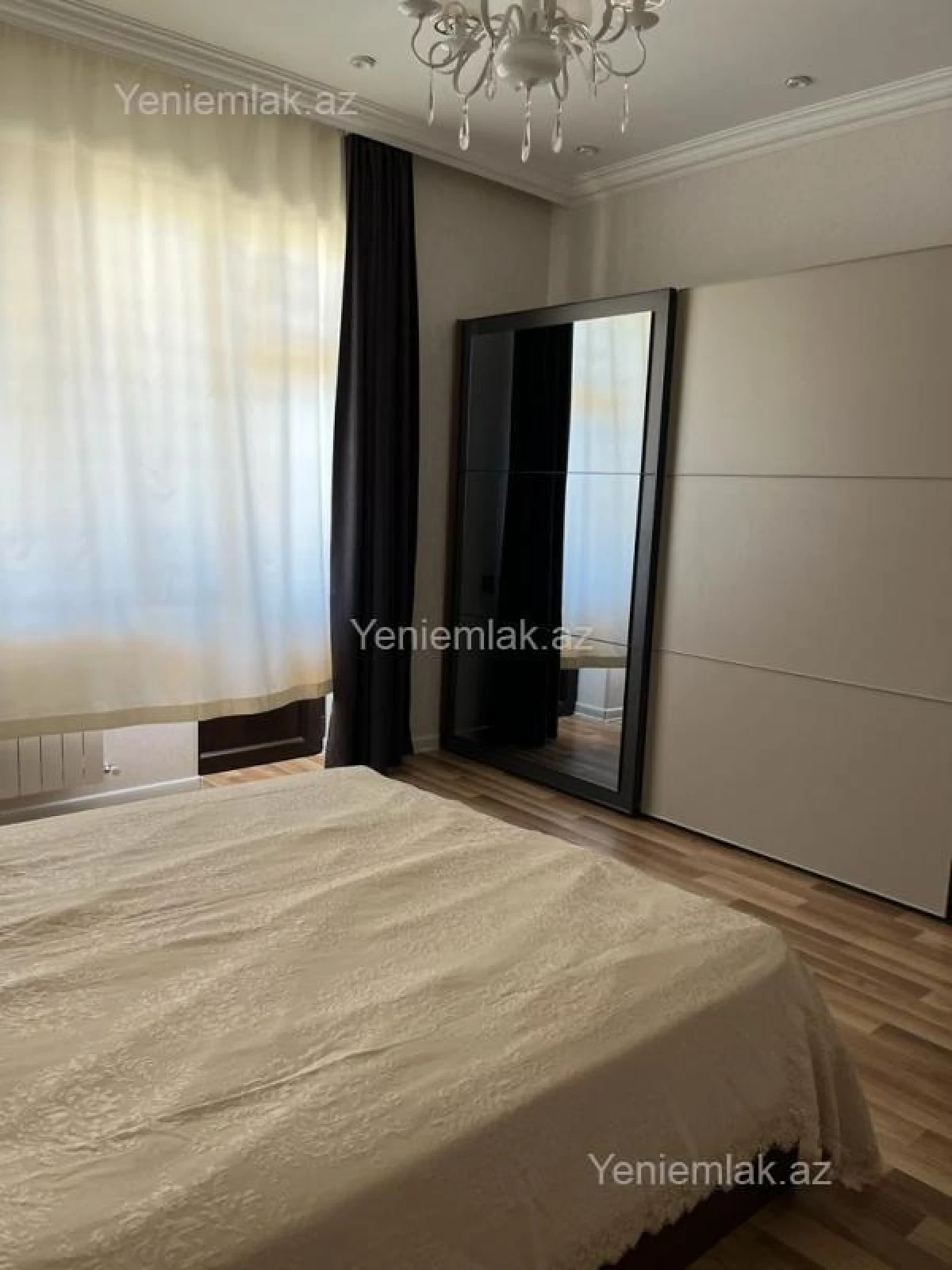 Satılır 5 otaqlı həyət evi 200 m²