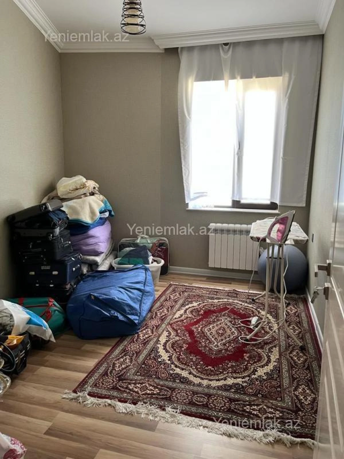 Satılır 5 otaqlı həyət evi 200 m²