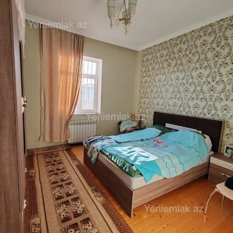 Satılır 4 otaqlı həyət evi 135 m²