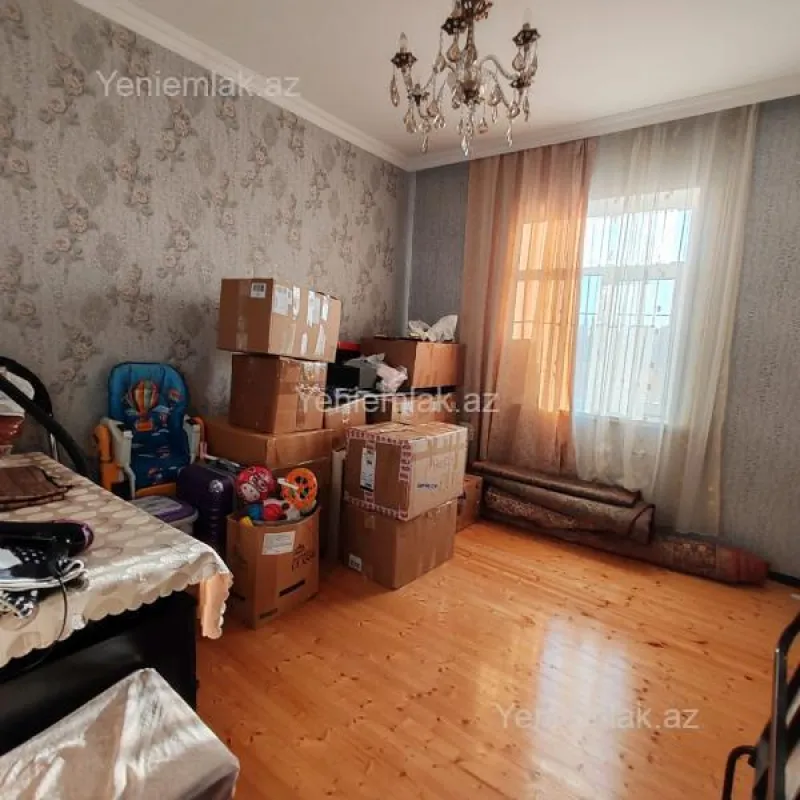 Satılır 4 otaqlı həyət evi 135 m²