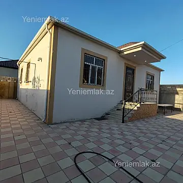 Satılır 4 otaqlı həyət evi 135 m²
