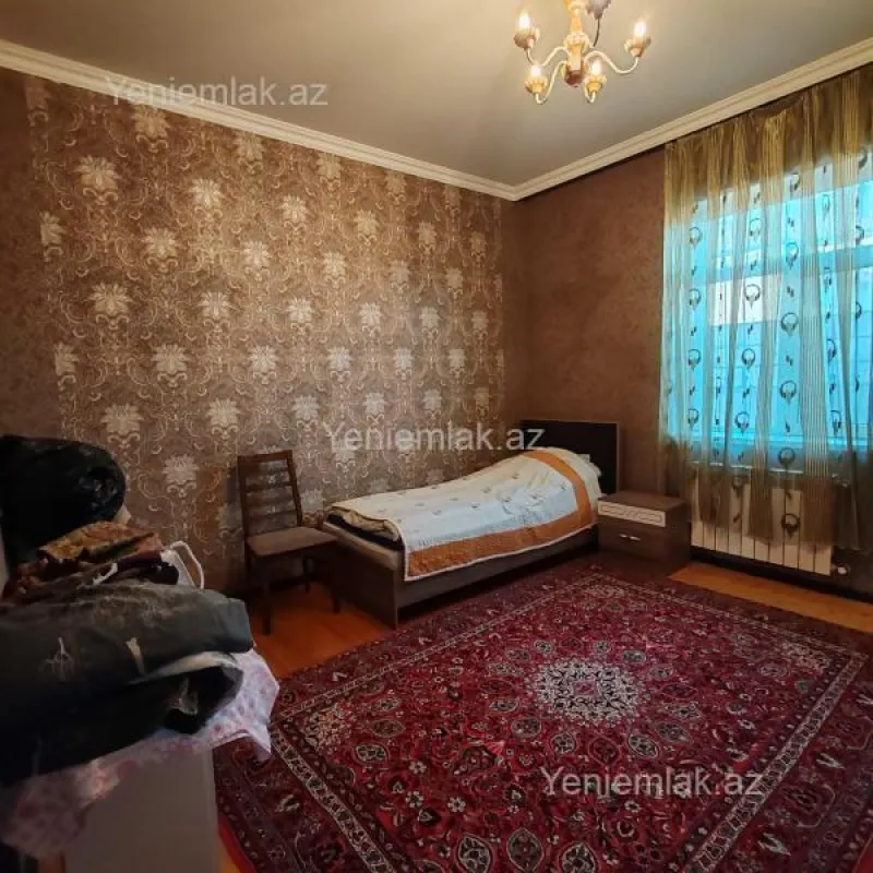 Satılır 4 otaqlı həyət evi 135 m²