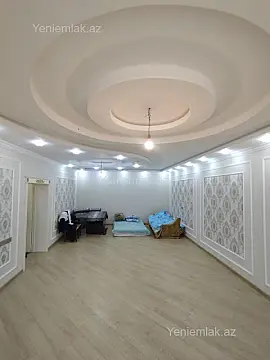Satılır 5 otaqlı həyət evi 240 m²
