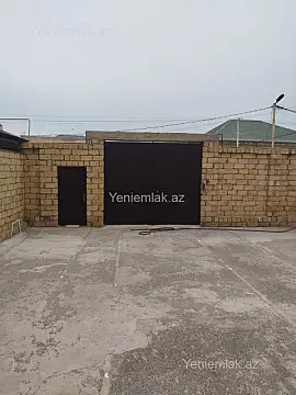 Satılır 5 otaqlı həyət evi 240 m²