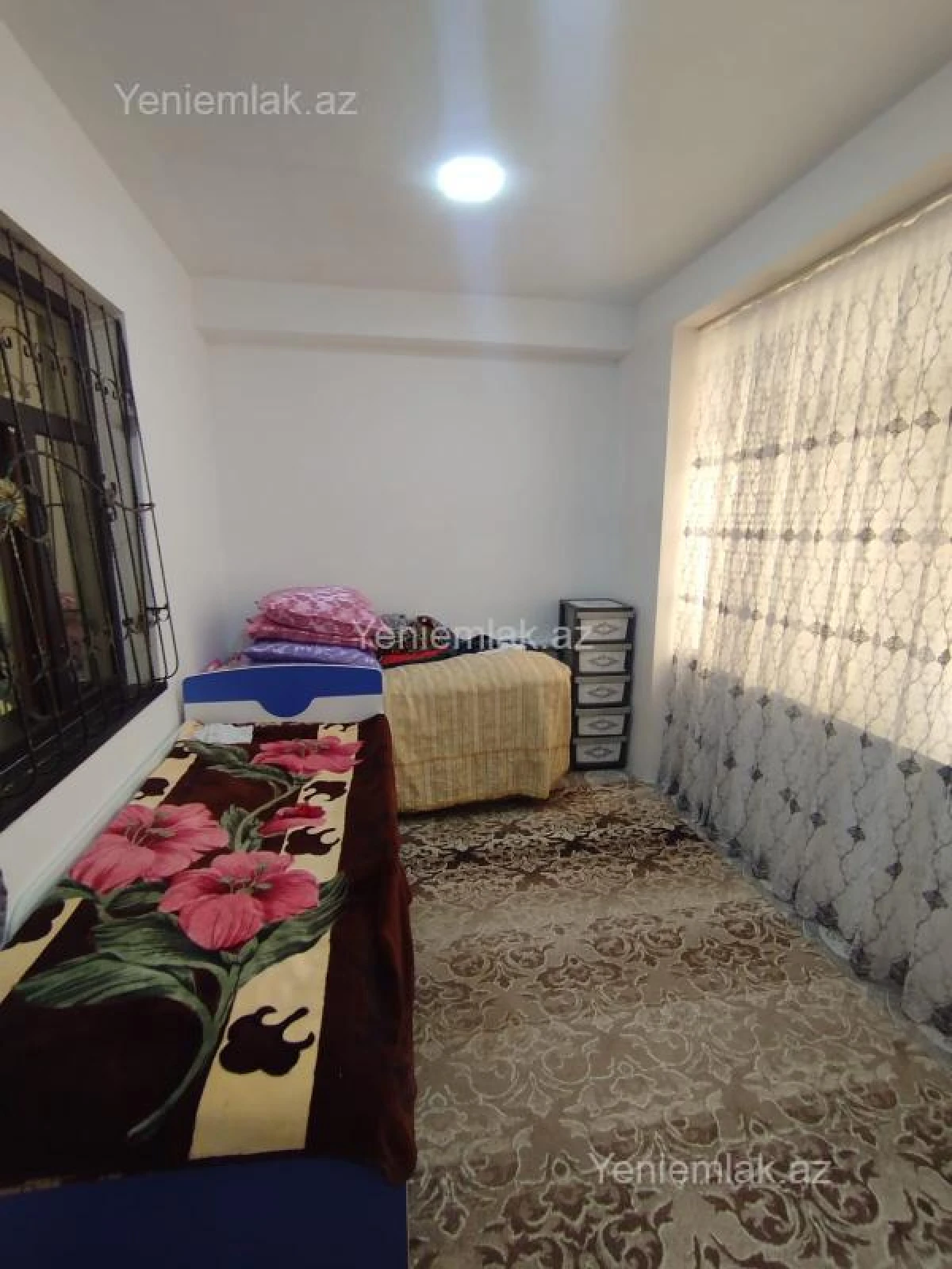 Satılır 5 otaqlı həyət evi 240 m²