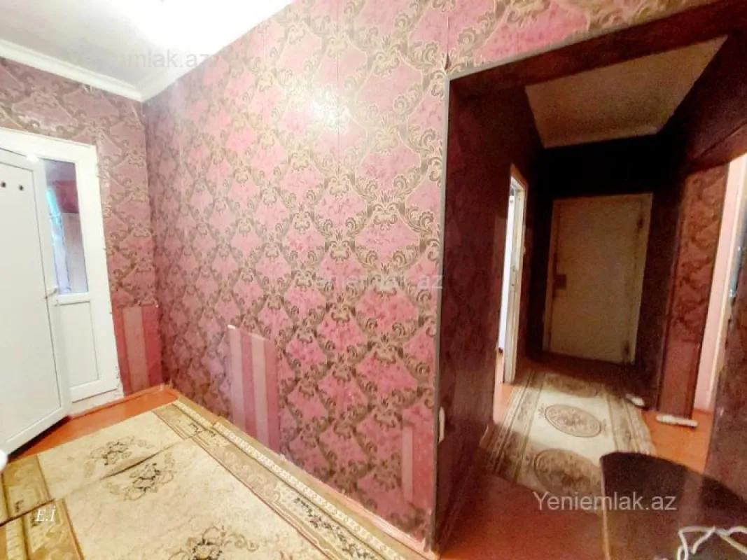Satılır 3 otaqlı köhnə tikili 70 m²