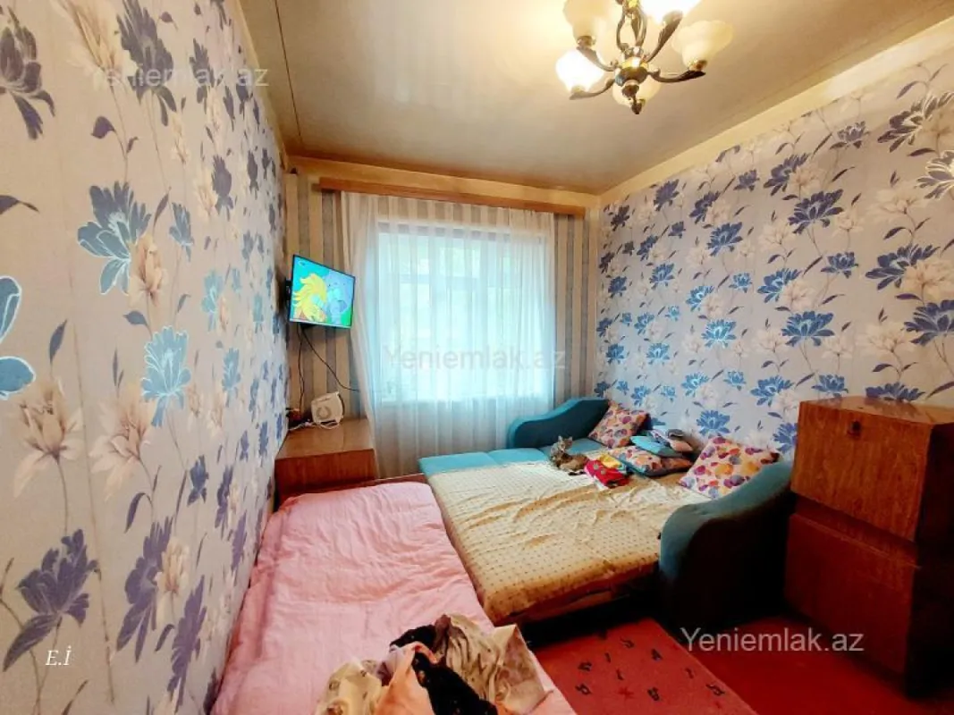 Satılır 3 otaqlı köhnə tikili 70 m²