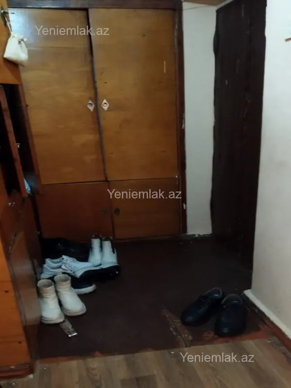 Satılır 2 otaqlı köhnə tikili 65 m²