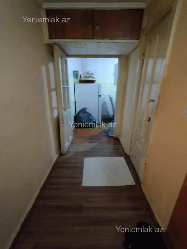 Satılır 2 otaqlı köhnə tikili 65 m²