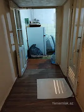 Satılır 2 otaqlı köhnə tikili 65 m²