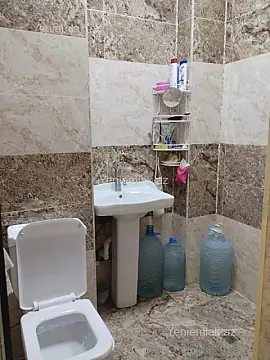 Satılır 3 otaqlı yeni tikili 73 m²