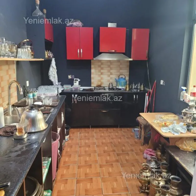 Satılır 4 otaqlı obyekt 310 m²