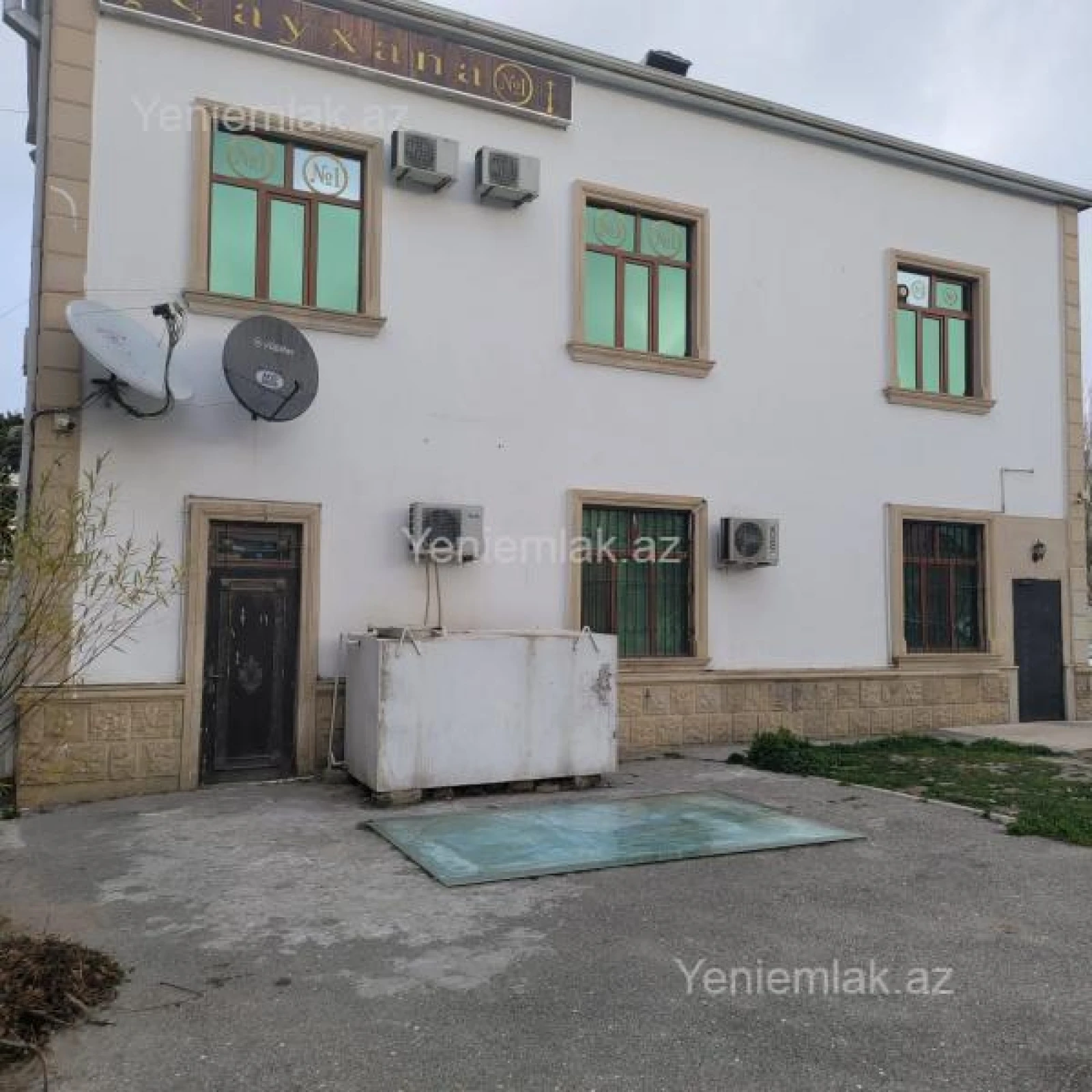 Satılır 4 otaqlı obyekt 310 m²