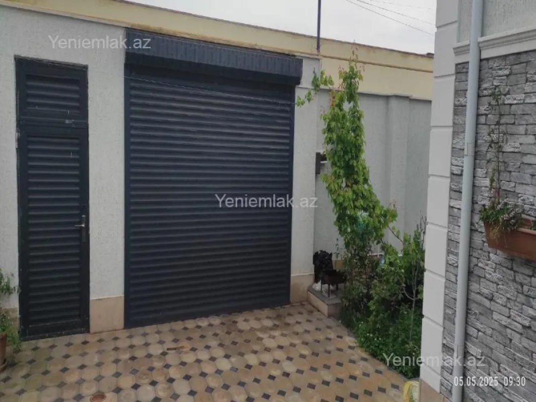 Satılır 4 otaqlı həyət evi 100 m²