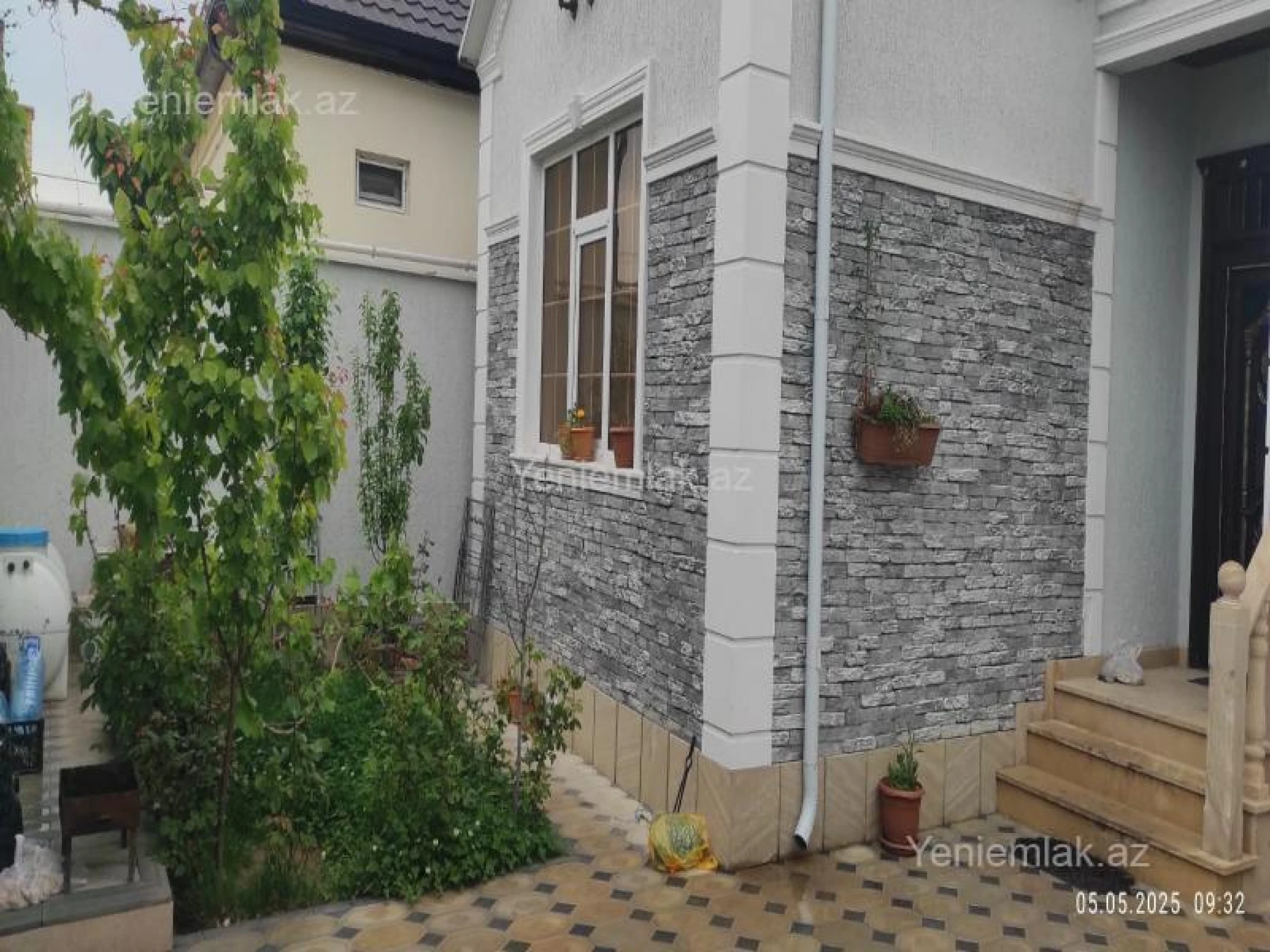 Satılır 4 otaqlı həyət evi 100 m²