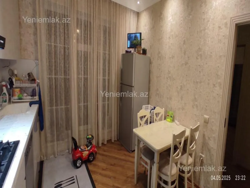 Satılır 4 otaqlı həyət evi 100 m²