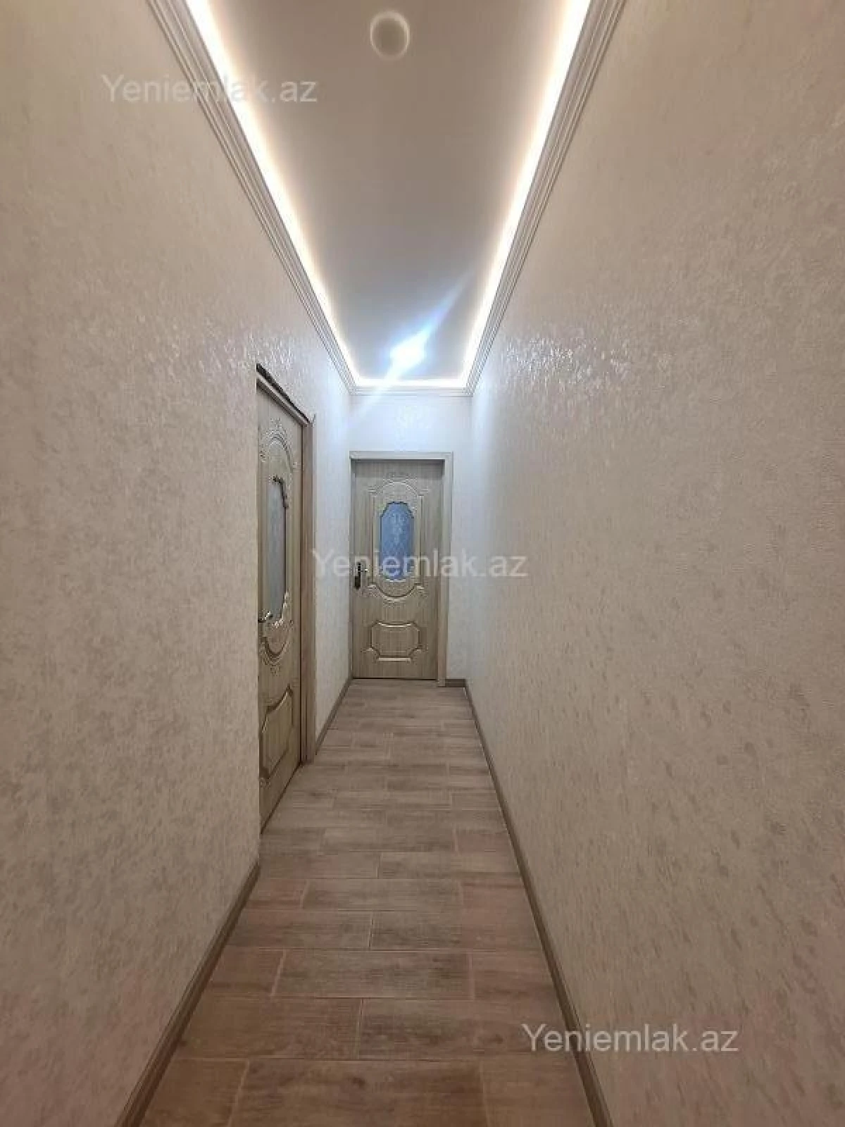 Satılır 4 otaqlı köhnə tikili 85 m²