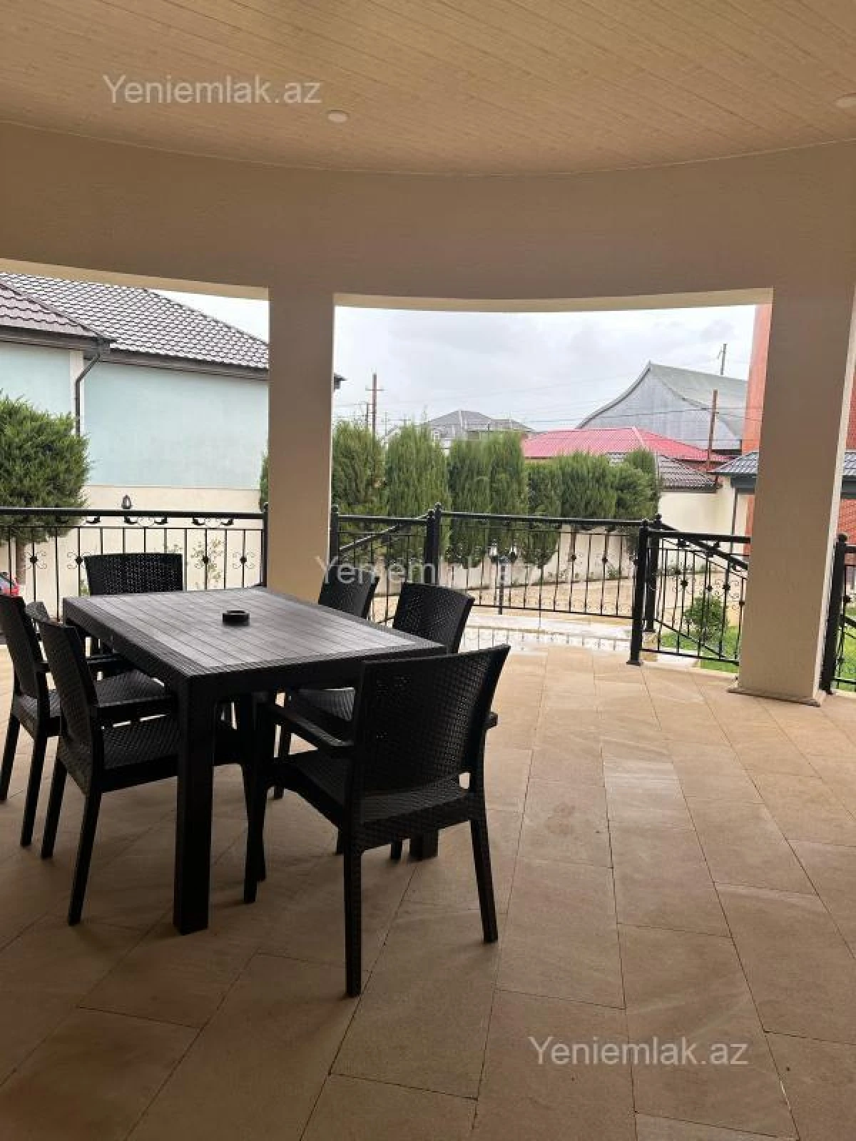 Satılır 4 otaqlı həyət evi 130 m²