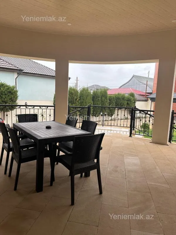 Satılır 4 otaqlı həyət evi 130 m²