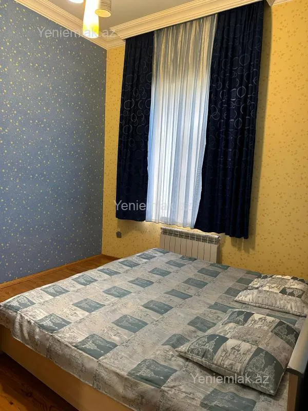 Satılır 4 otaqlı həyət evi 130 m²