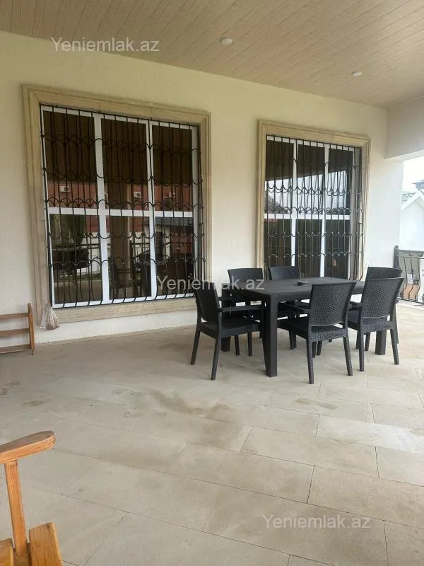 Satılır 4 otaqlı həyət evi 130 m²