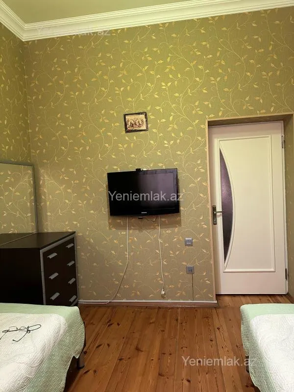 Satılır 4 otaqlı həyət evi 130 m²