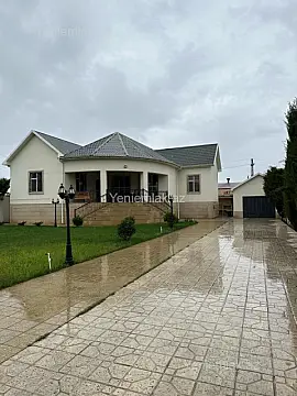 Satılır 4 otaqlı həyət evi 130 m²