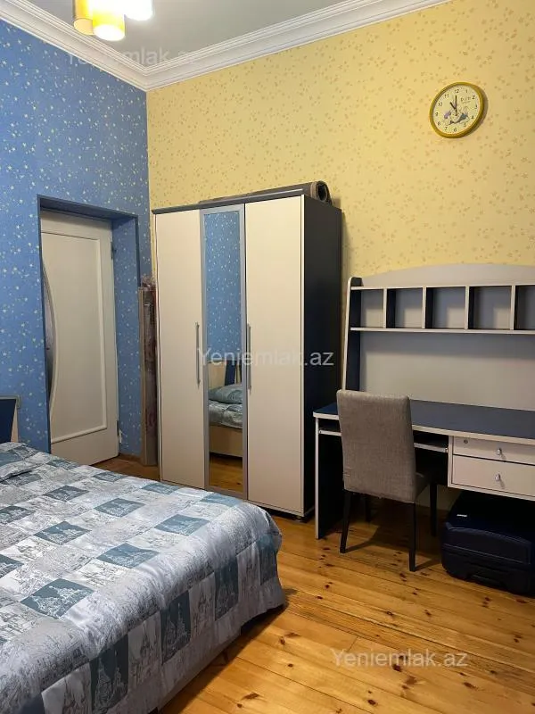 Satılır 4 otaqlı həyət evi 130 m²