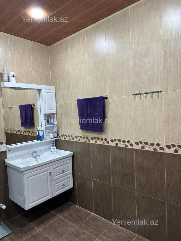 Satılır 4 otaqlı həyət evi 130 m²