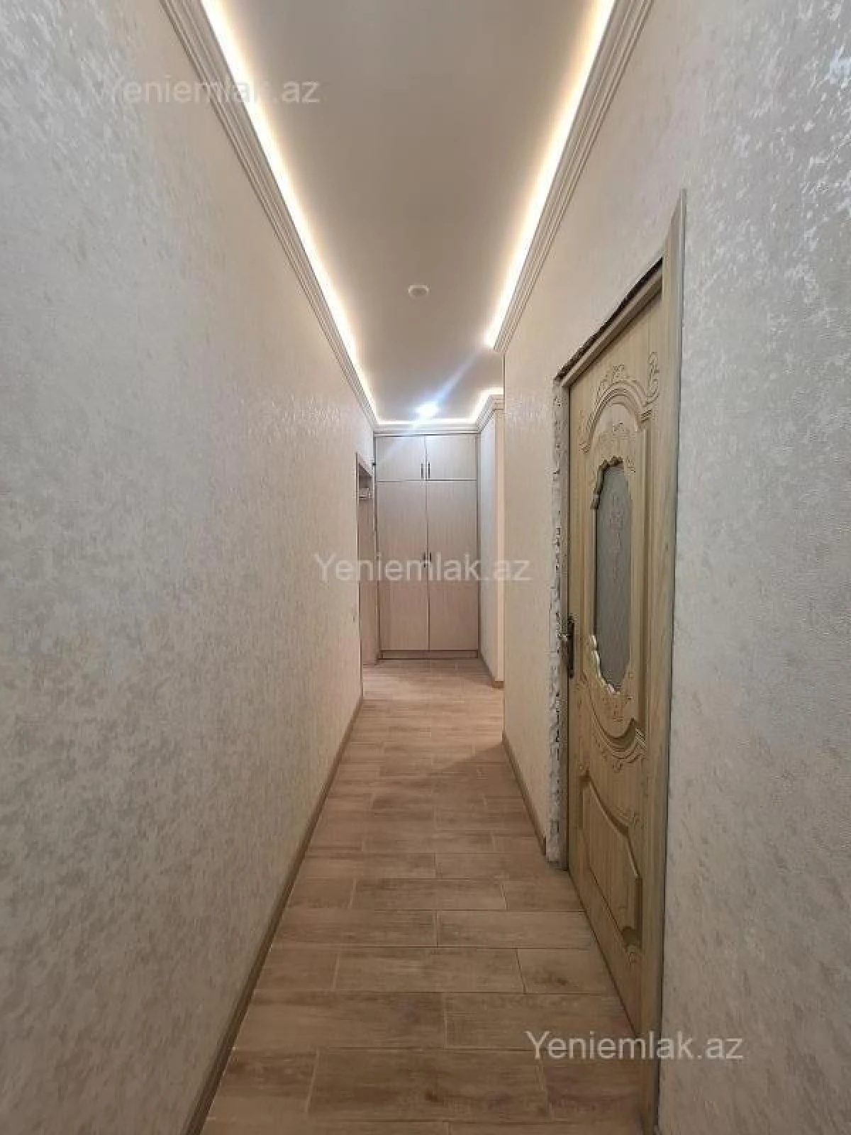 Satılır 4 otaqlı köhnə tikili 85 m²
