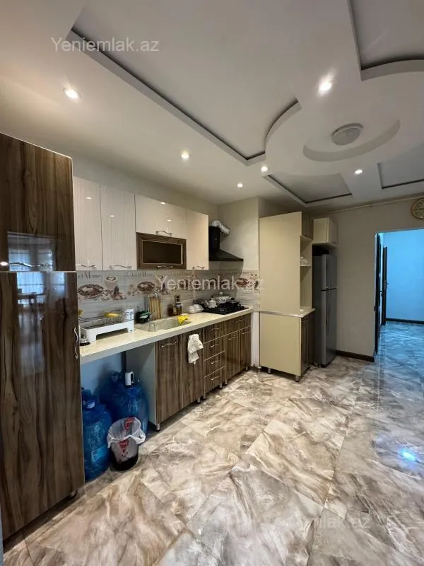 Satılır 3 otaqlı yeni tikili 100 m²