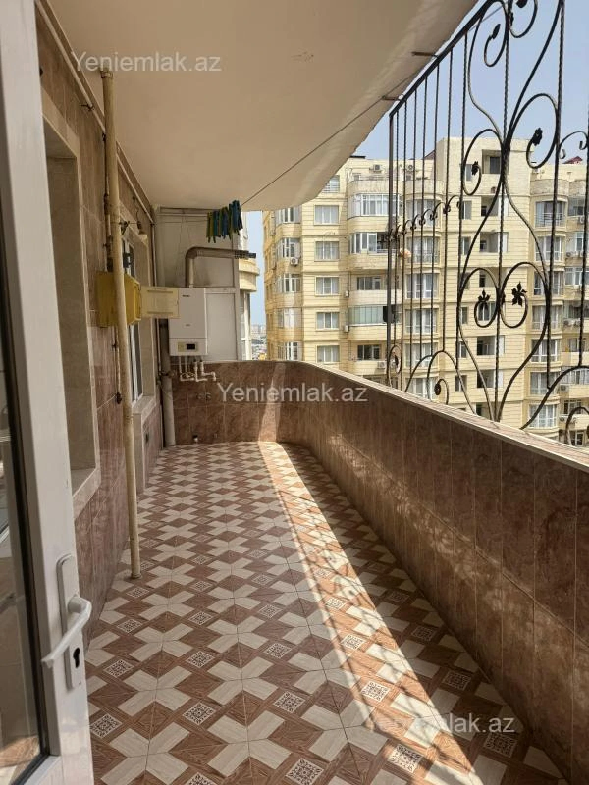 Satılır 3 otaqlı yeni tikili 100 m²