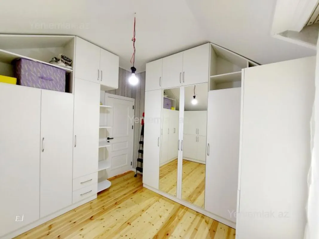 Satılır 6 otaqlı həyət evi 116 m²