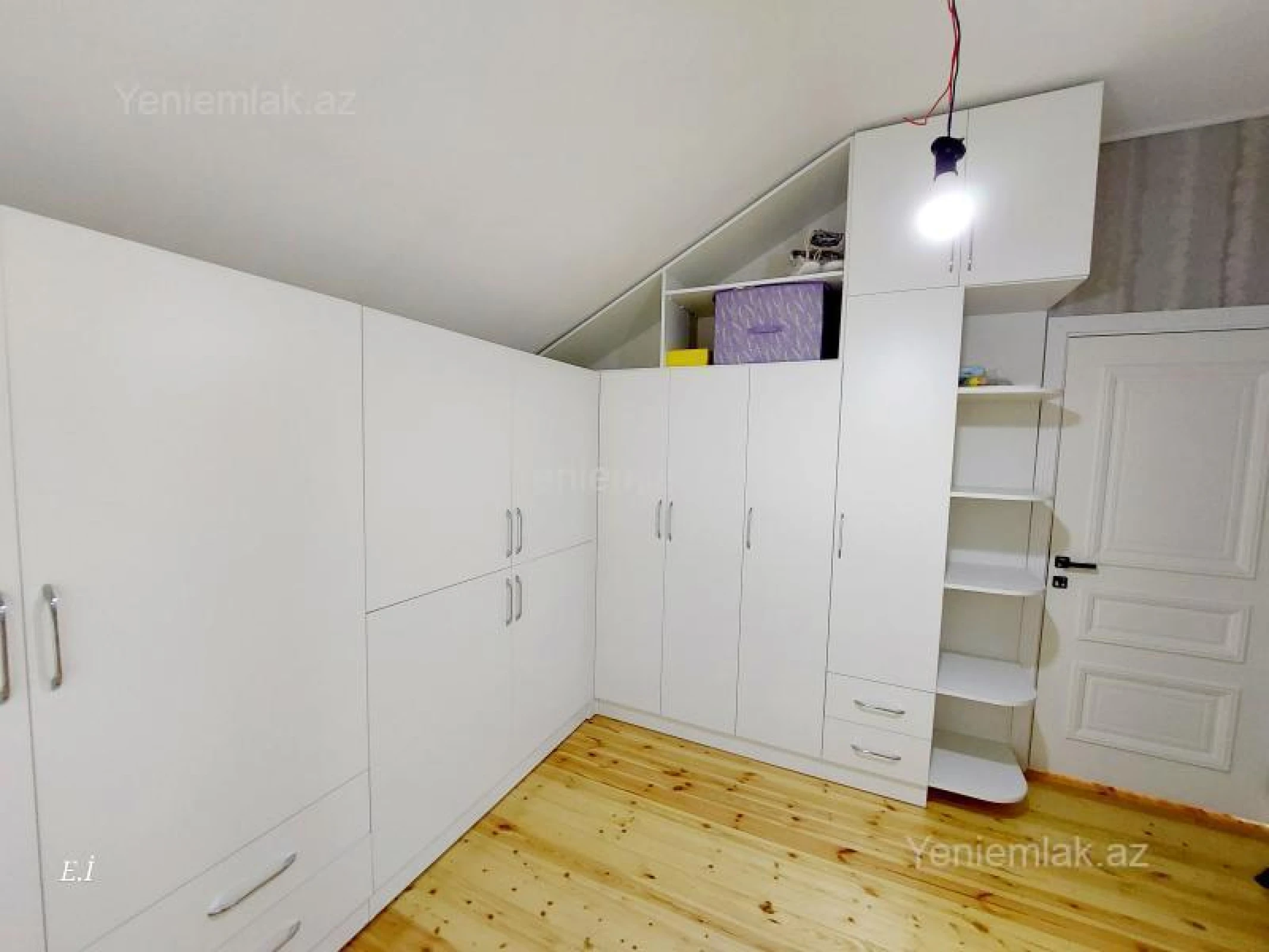 Satılır 6 otaqlı həyət evi 116 m²