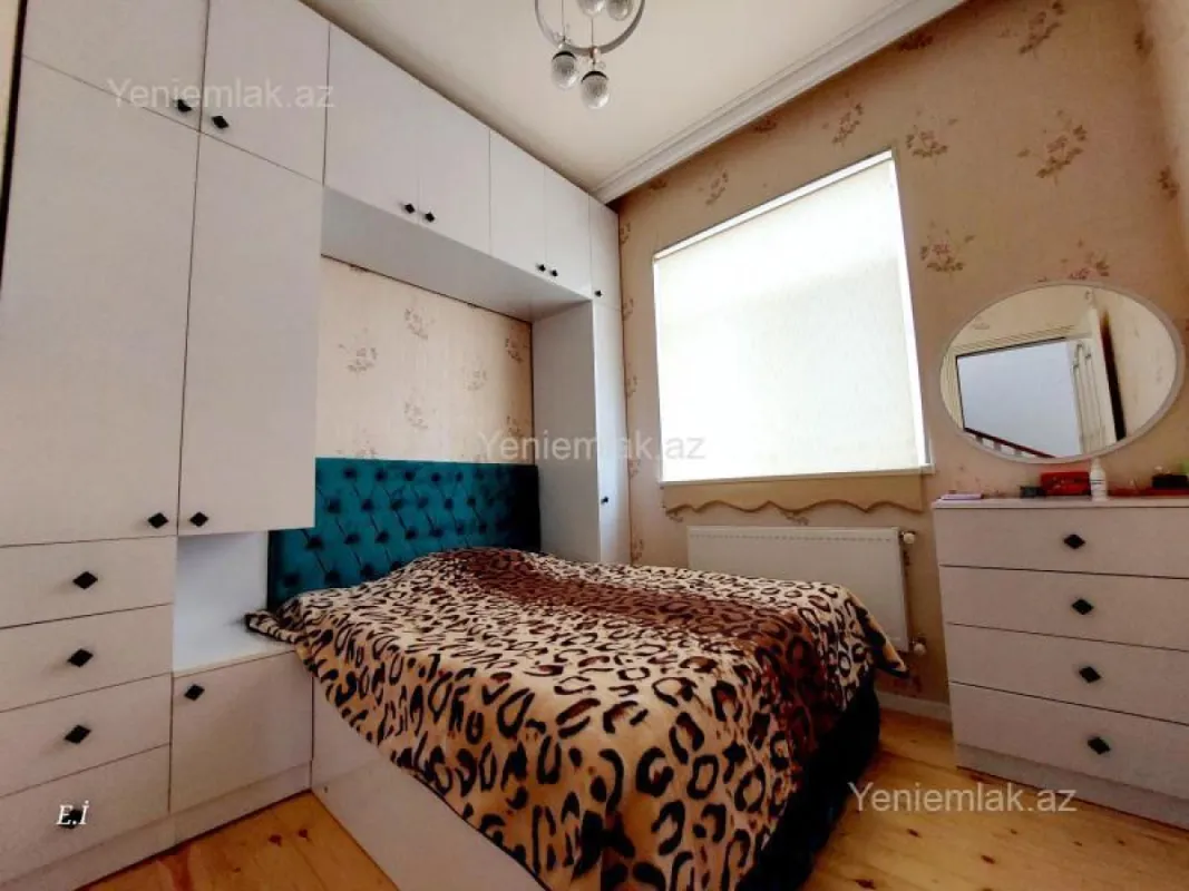 Satılır 6 otaqlı həyət evi 116 m²