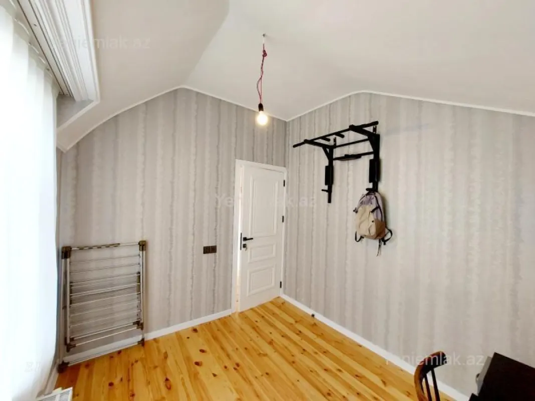 Satılır 6 otaqlı həyət evi 116 m²