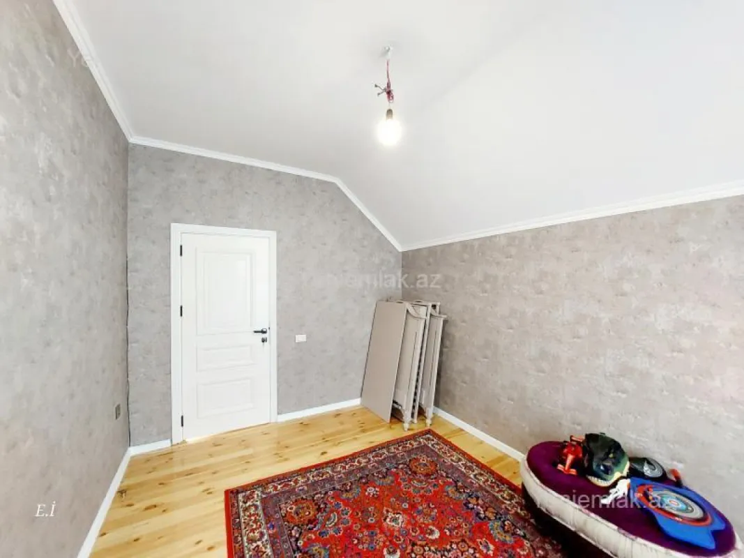 Satılır 6 otaqlı həyət evi 116 m²