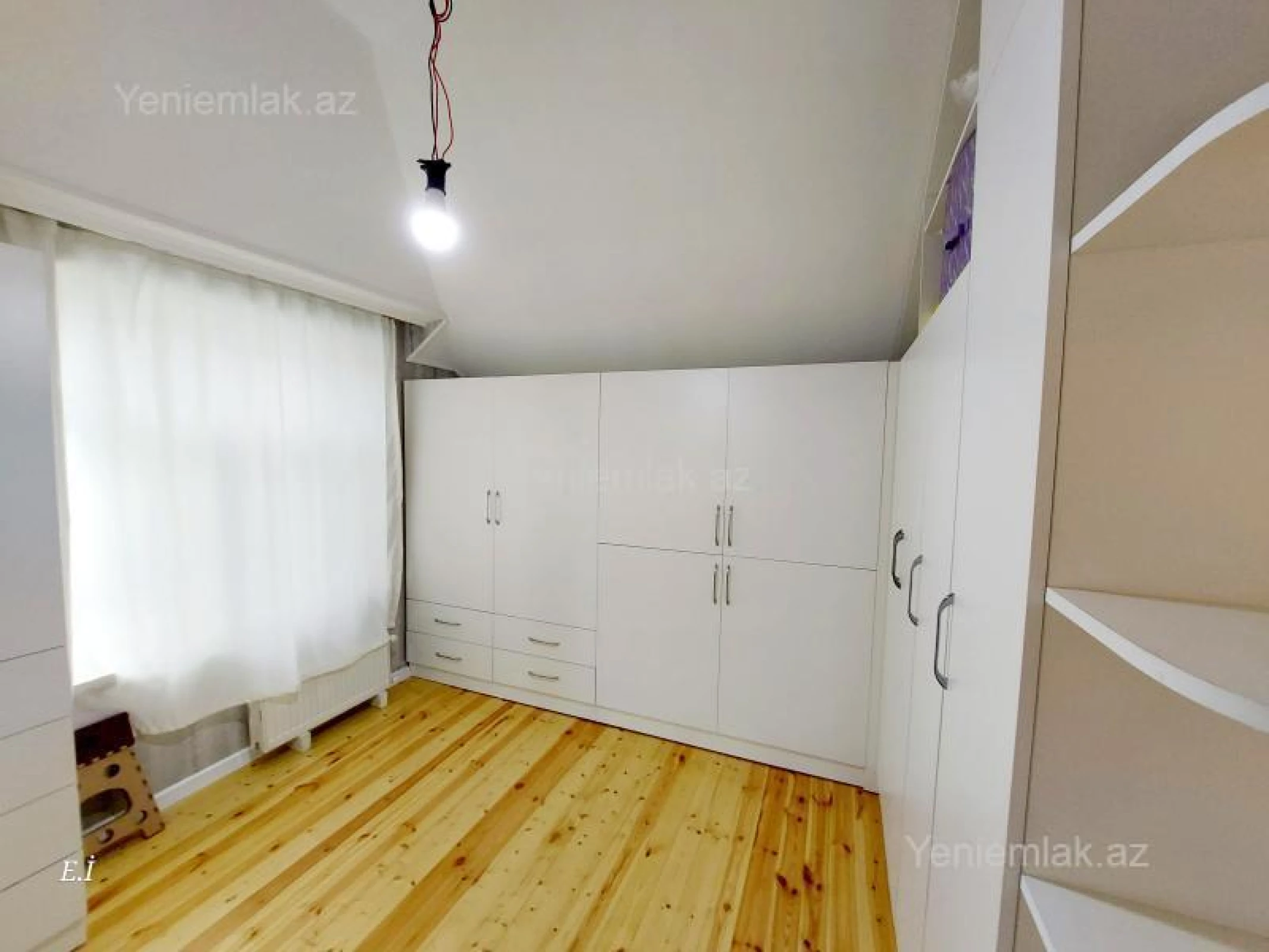 Satılır 6 otaqlı həyət evi 116 m²
