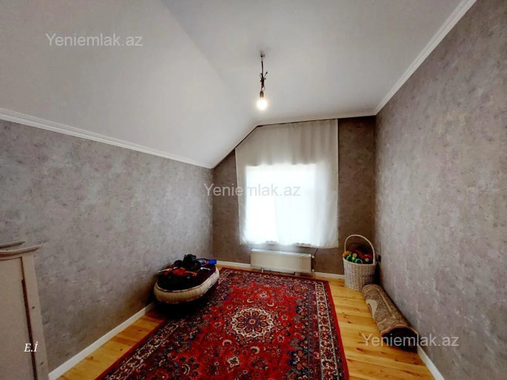 Satılır 6 otaqlı həyət evi 116 m²