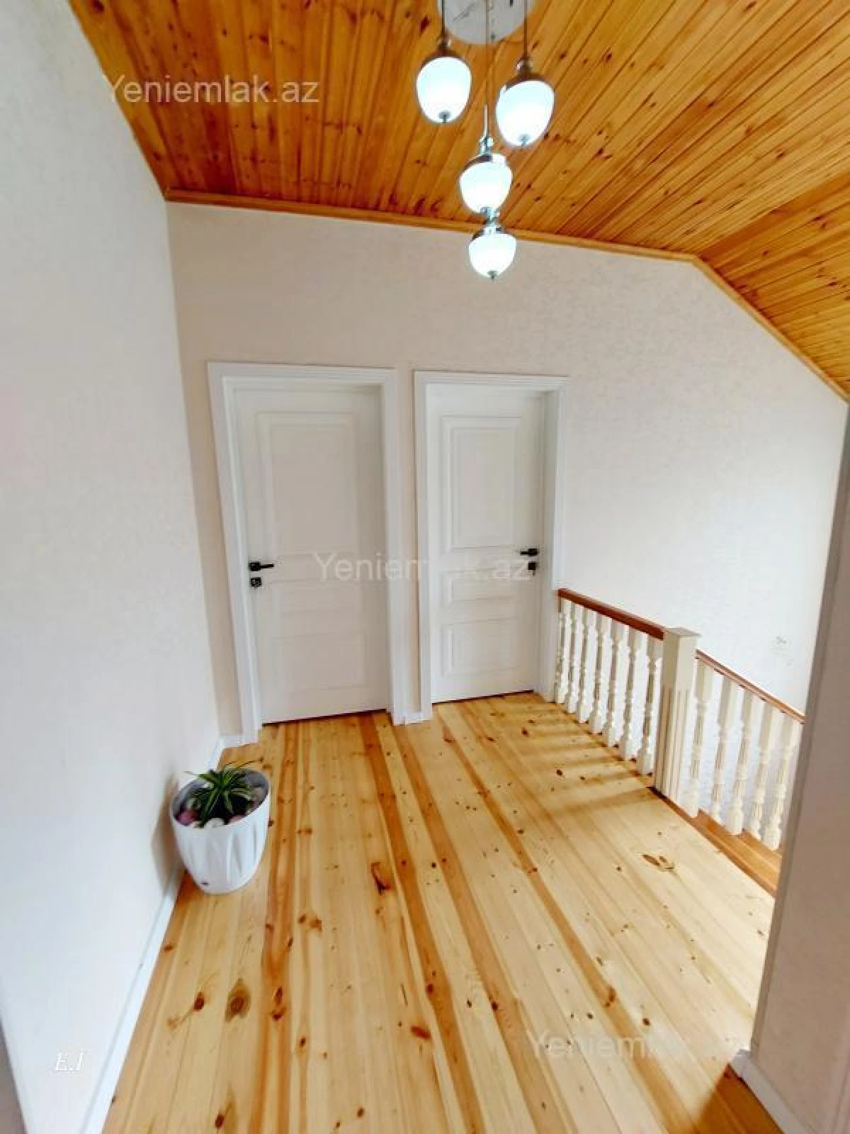 Satılır 6 otaqlı həyət evi 116 m²