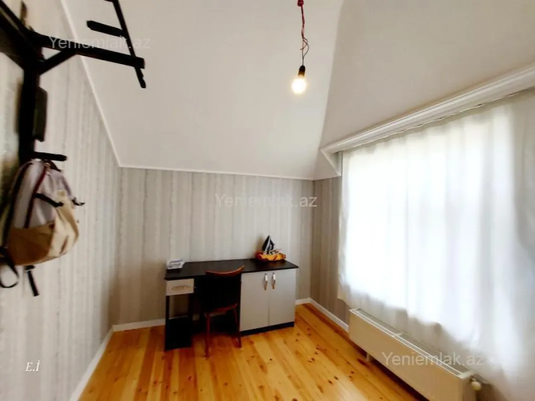 Satılır 6 otaqlı həyət evi 116 m²