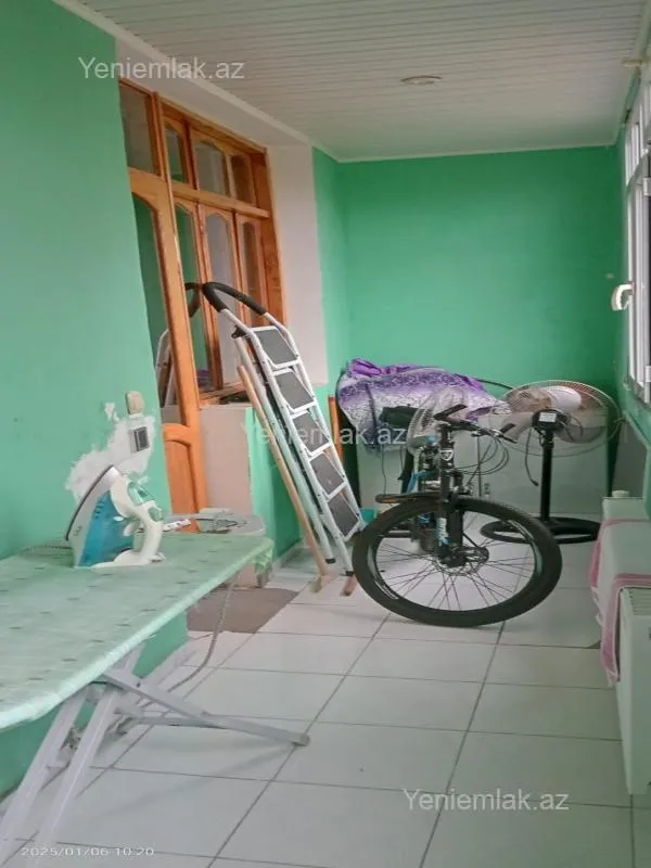 Satılır 3 otaqlı köhnə tikili 80 m²