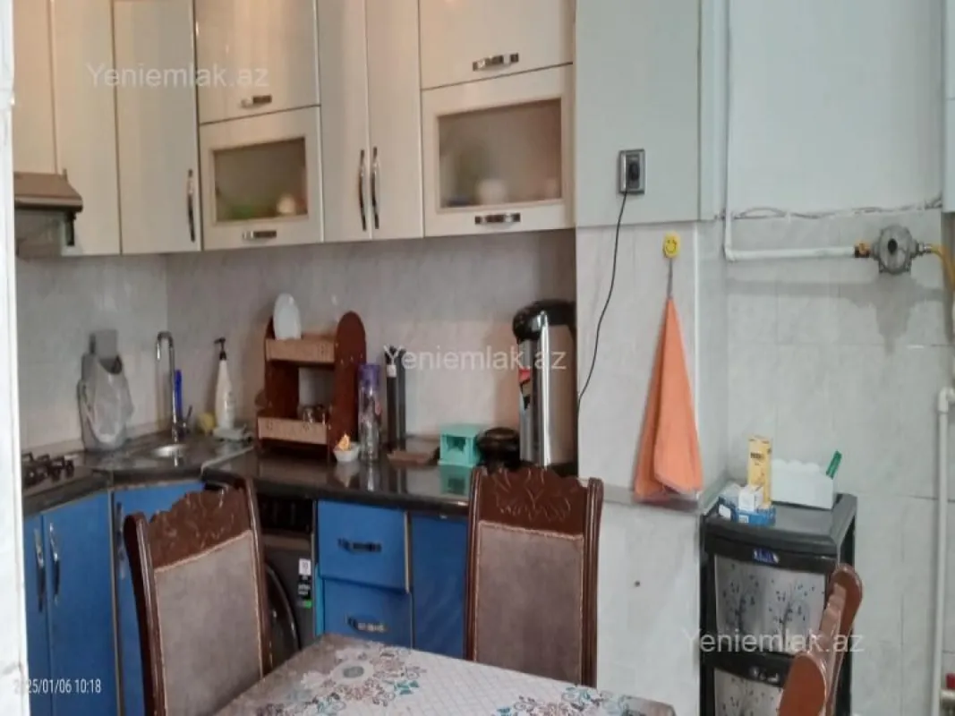 Satılır 3 otaqlı köhnə tikili 80 m²